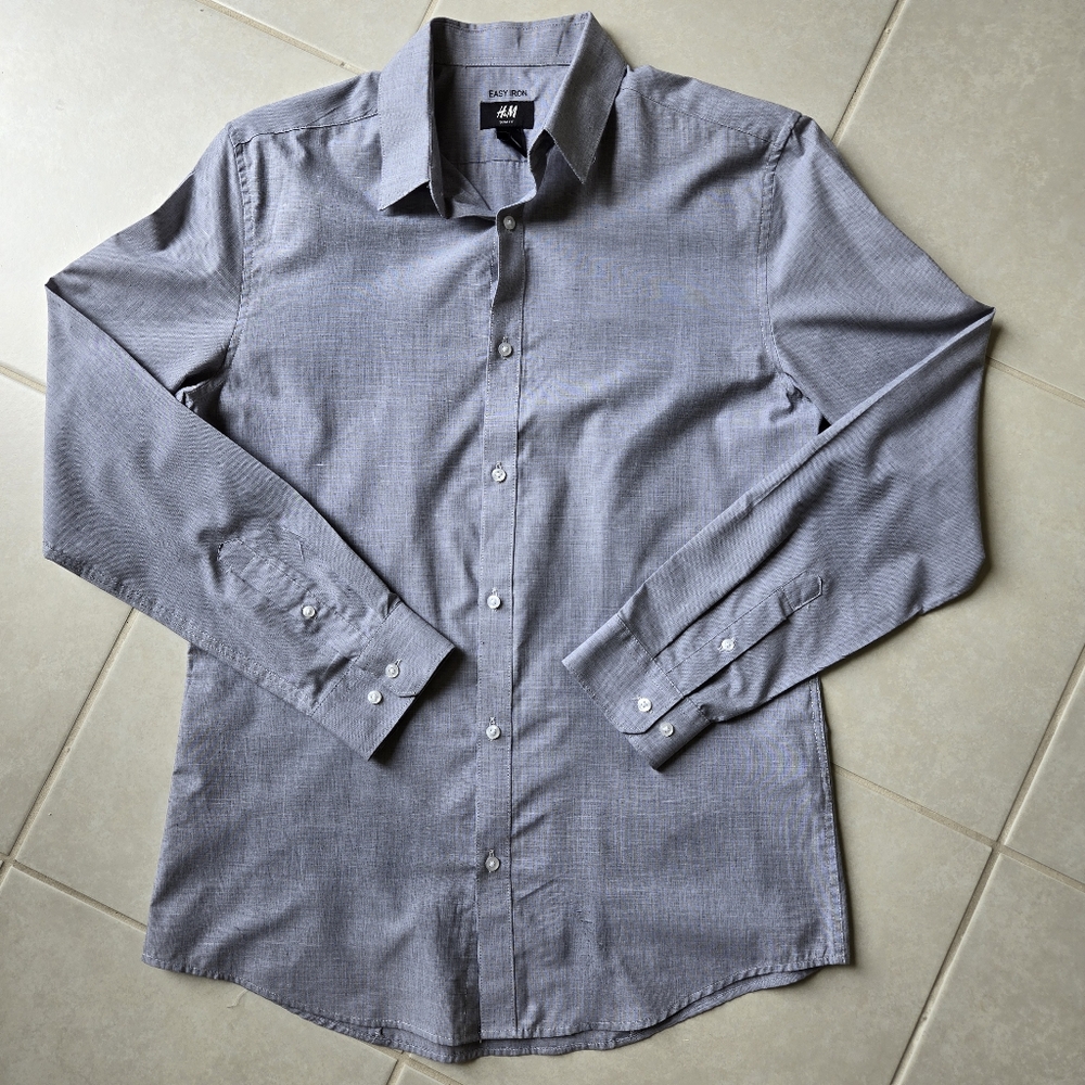 H&M Mens Slim Fit No Iron Medium Gray button up dress shirt size M long sleeves